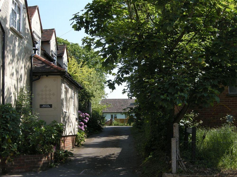 Motts Bed & Breakfast Great Dunmow Exterior foto